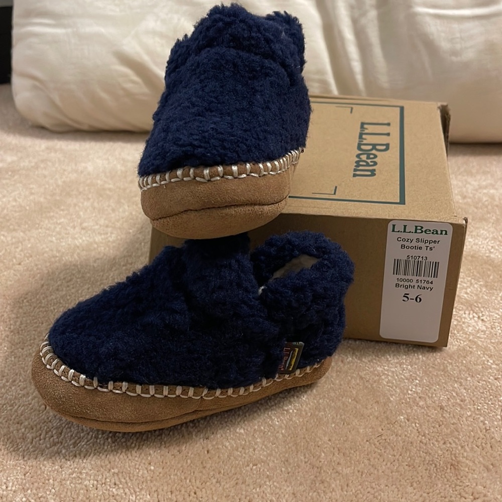 L.L. Bean cozy slippers booties